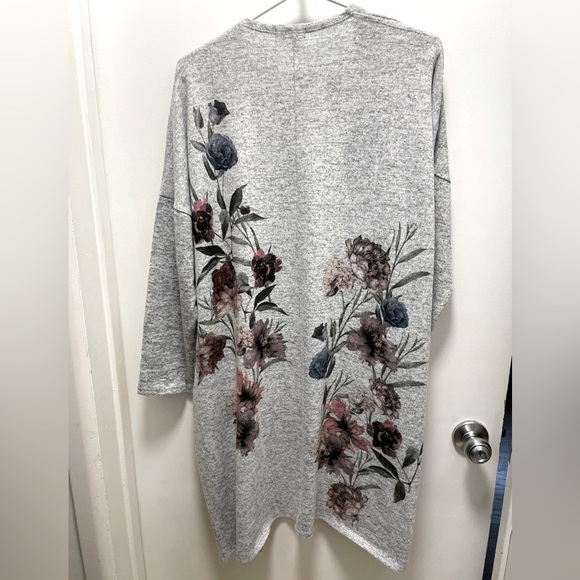 Eclipse knee length sweater - Picture 2 of 2